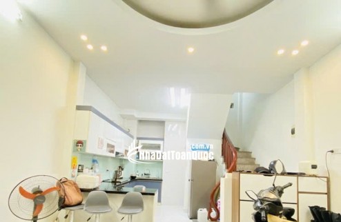 BÁN NHÀ 5 TẦNG NGỌC THỤY- 2 THOÁNG - Ô TÔ ĐỖ CỔNG -NHỈNH 7 TỶ.