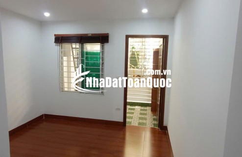 Bán Nhà 34m2- 5 tầng, full nội thất cao cấp– Đường Láng – Đống Đa– Ngõ Nông