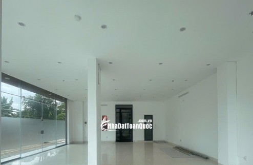 Cho thuê mặt bằng đường mai hắc đế đà nẵng 2 mặt tiền vị trí chợ đêm cầu rồng