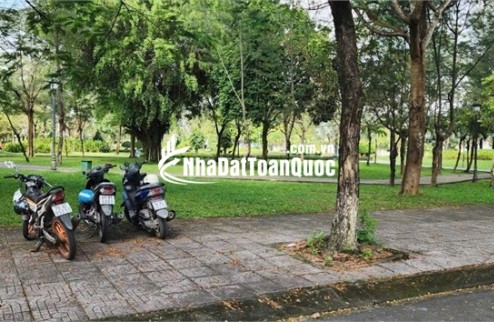 D400 bán rẻ lô đất đẹp khu dân cư đông đúc, khu vực trung tâm thuận tiện nhiều KCN