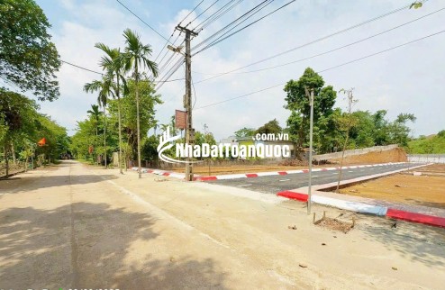 tôi chuyển đổi kinh doanh nên cần tiền bán gấp mảnh đât 300tr đất ở đô thị xung quanh đủ tiện ích