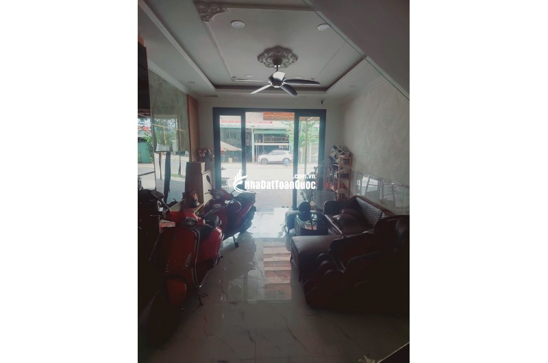 BÁN NHÀ MẶT TIỀN NGUYỄN THỊ KHẮP – 1 TRỆT 2 LẦU – DĨ AN BÌNH DƯƠNG – GIÁ 7.2 TỶ