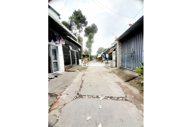  BÁN DÃY TRỌ CÓ DÒNG TIÈN HÀNG THÁNG VỚI 260M2 chỉ 11.5 TỶ - TRUNG TÂM DĨ AN.