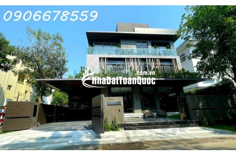 Bán Biệt thự căn góc ngay Hồ Bán Nguyệt Phú Mỹ Hưng Q7