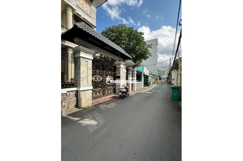  H.IẾM LÂM VĂN BỀN – Q7 – B.Á.N ĐẤT TẶNG NHÀ 80,2M² – HẺM XE TẢI CÁCH BA BƯỚC CHÂN – CHỈ 4xx TỶ