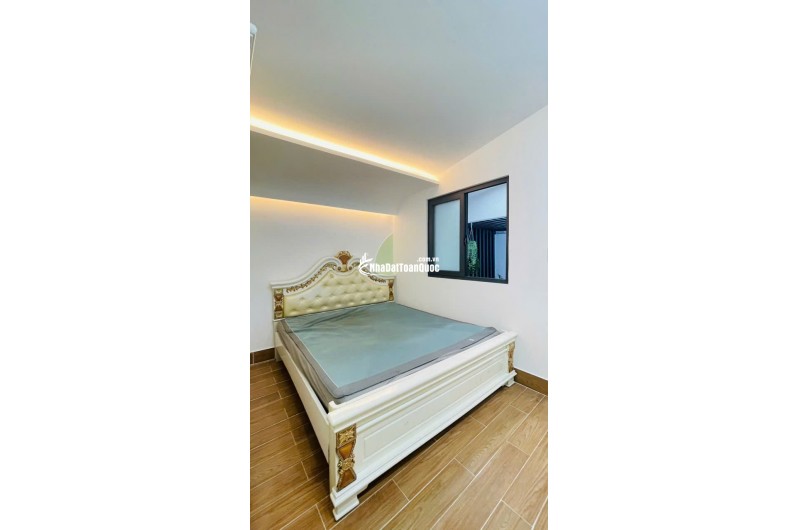 Hẻm gần 4m thông ngay khu vip Tân Sơn Nhì, 56m2, 2 tầng, 5tỷ nhỉnh tặng full NT