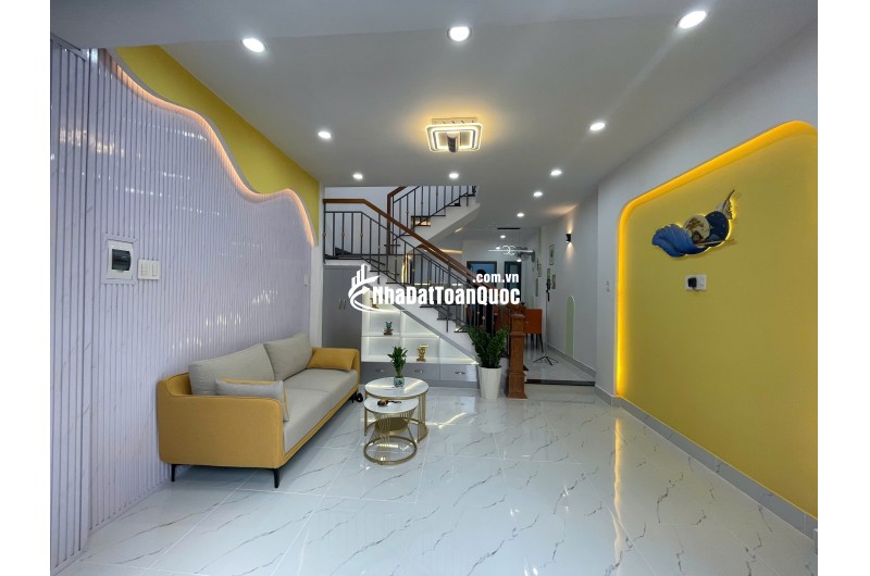 Hẻm gần 4m thông ngay khu vip Tân Sơn Nhì, 56m2, 2 tầng, 5tỷ nhỉnh tặng full NT