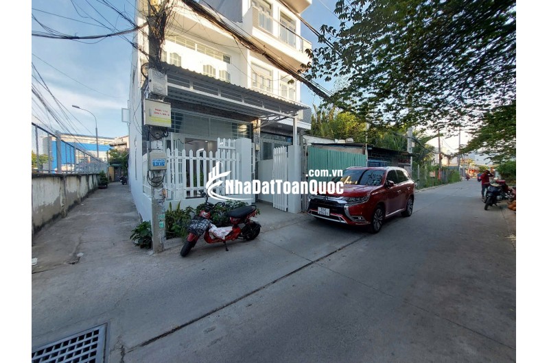 Bán nhà góc 2 mặt tiền hẻm xe hơi Huỳnh Tấn Phát Nhà Bè