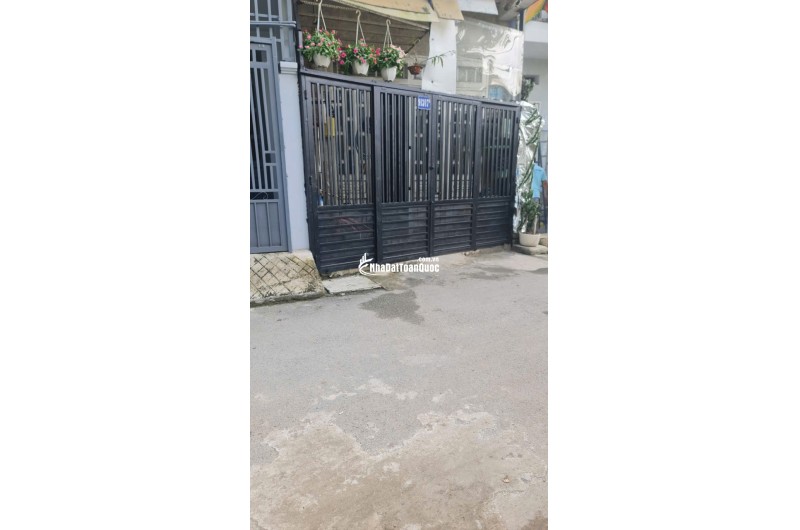 Chính chủ Bán nhà 1 trệt 1 lầu hẻm xe hơi tại Hà Huy Giáp Q12