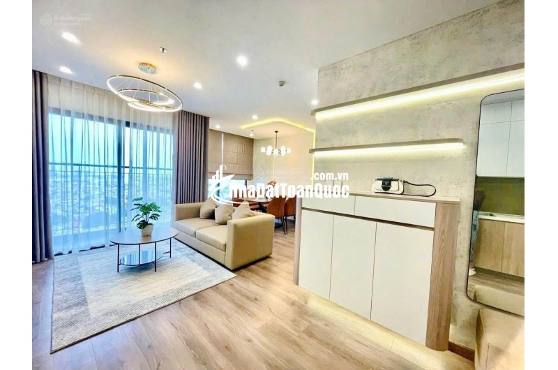 Tôi chính chủ bán căn 2PN+1, dt 64m2, nội thất và view hồ cực đẹp, giá 5tỷ5 tại Imperia Smart City