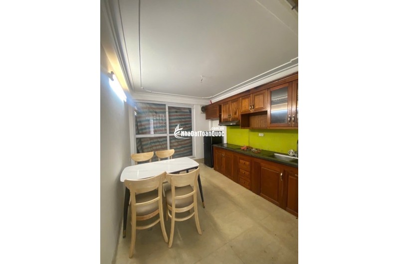 NHÀ ĐẸP HỒNG TIẾN Ở NGAY - GẦN PHỐ GẦN Ô TÔ - TẶNG NỘI THẤT - 30M 5 TẦNG NHỈNH 7 TỶ