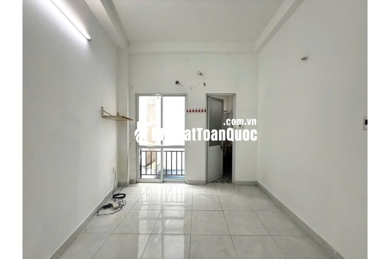 DÒNG TIỀN THU NHẬP TỐT - DIỆN TÍCH LỚN - 4 TẦNG  BTCT - SỔ NỞ HẬU.
P. BÌNH LỢI TRUNG