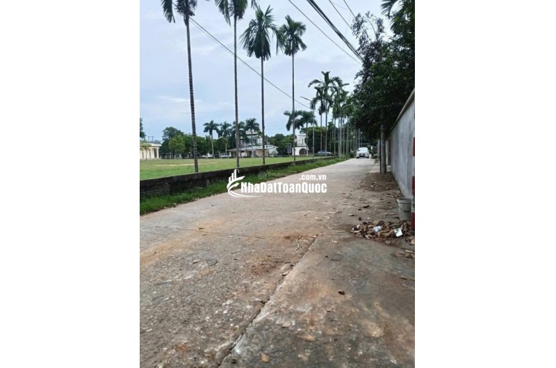 Bán gấp lô đất 106m² full thổ cư Mặt tiền rộng, nở hậu Gần sân bóng Đồng Trạng