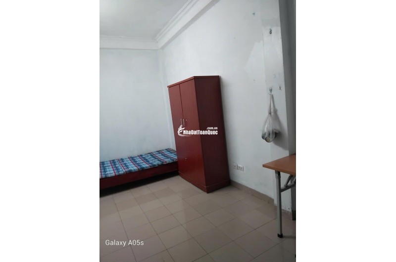 Cho thuê phòng ngõ 43 Trung Kính giá chỉ 2.8 triệu