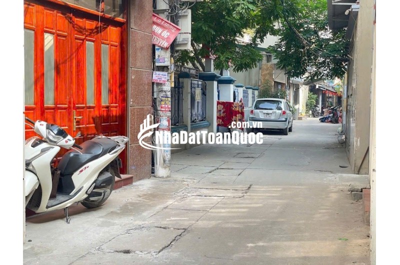 HOÀNG MAI GIÁP HAI BÀ – Ô TÔ TRÁNH – KINH DOANH – LÔ GÓC NỞ HẬU