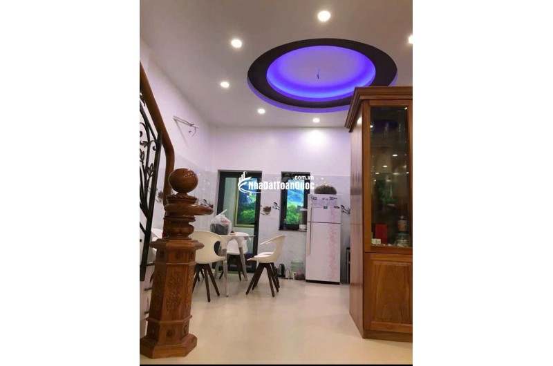 Bán nhà 4 lầu Nguyễn Văn Linh, Bình Hưng, Bình Chánh, hẻm xe hơi lớn