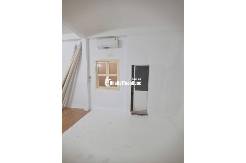 Cho thuê phòng làm việc 50m2 lầu 1 tiện làm editor, designer, quay SP