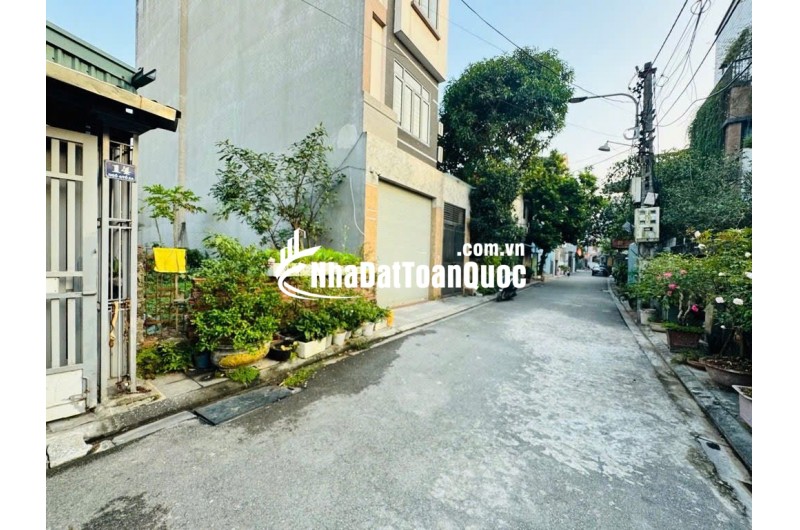 Bán đất Ngõ 4, tổ 19 Thị Trấn Đông Anh - Đông Anh - Hà Nội- ô tô đỗ cửa