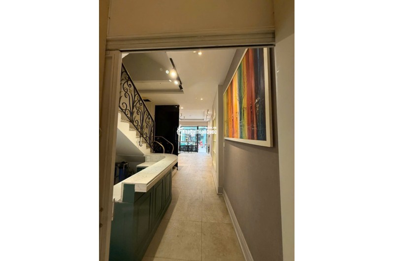 Cho thuê mặt bằng 150/31 Nguyễn Trãi Quận 1 siêu đẹp