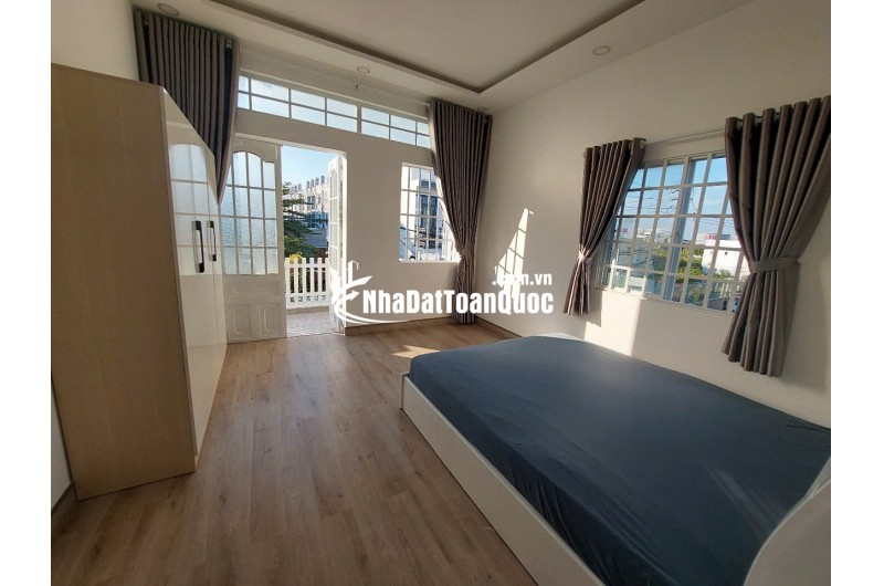 Bán nhà góc 2 mặt tiền hẻm xe hơi Huỳnh Tấn Phát Nhà Bè