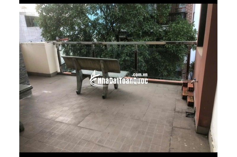 Bán nhà 1 trệt 2 lầu 68/28 Ngô Chí Quốc TP Thủ Đức hẻm xe hơi