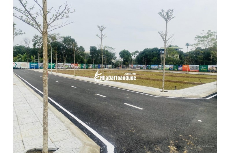 Bán đất Hoà Lạc, Quốc Oai, gần Quốc Lộ 21, kết nối giao thông vàng, full thổ cư, sổ đỏ GD luôn