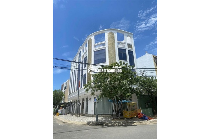 Bán nhà 3 tầng, giáp 2 mặt đường Liên Chiểu, Đà Nẵng - DT:142m2