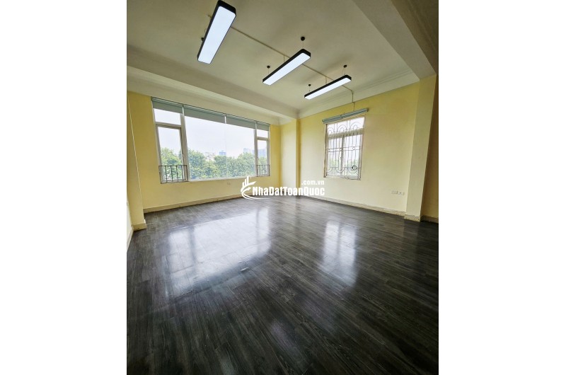 Còn duy nhất 01 văn phòng cần cho thuê 225A Nguyễn Ngọc Vũ - 6 triệu