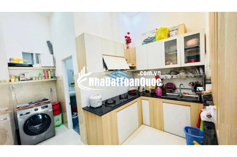 BÁN NHÀ CẤP 4  2 PHÒNG NGỦ HẺM 505 LƯƠNG ĐỊNH CỦA NHA TRANG GIÁ TỐT 1 TỶ 8