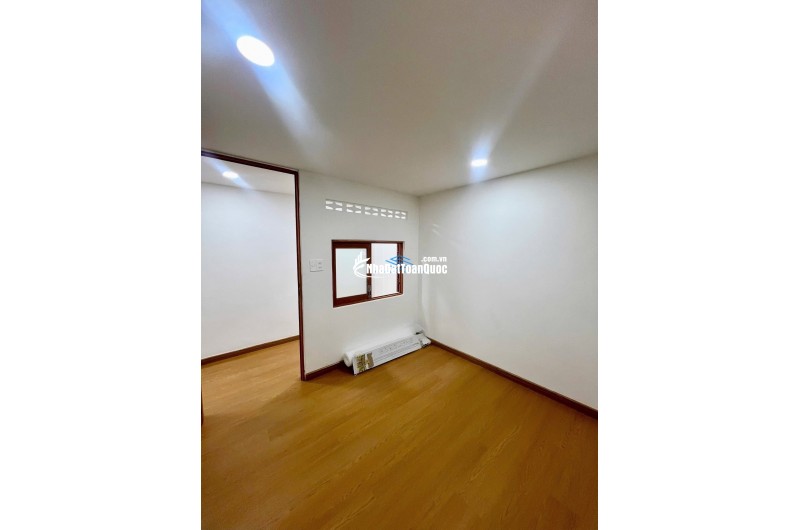 BÁN NHÀ CẤP 4 CÓ GÁC LỬNG HẺM VÕ THỊ SÁU – PHƯỚC LONG, NHA TRANG  GIÁ 2,35 TỶ