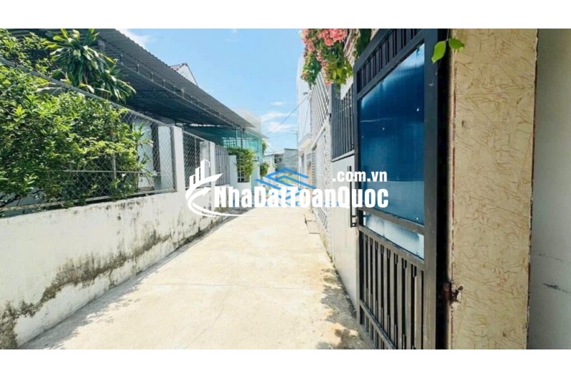 BÁN NHÀ CẤP 4  2 PHÒNG NGỦ HẺM 505 LƯƠNG ĐỊNH CỦA NHA TRANG GIÁ TỐT 1 TỶ 8