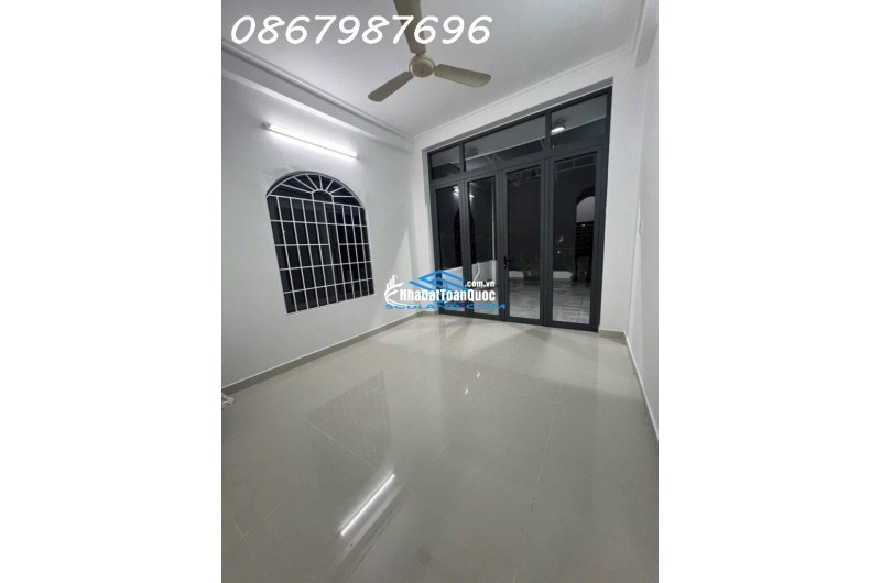 BÁN NHÀ 3 TẦNG ĐƯỜNG HỒ XUÂN HƯƠNG – PHƯỜNG NHA TRANG  HOÀN CÔNG ĐẦY ĐỦ – GIÁ 6.5 TỶ