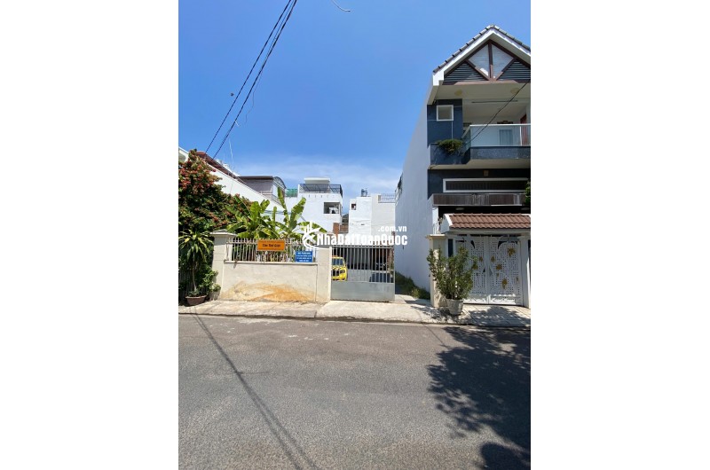 Lô Đất Ngay Trung Tâm Nha Trang Ngang Rộng 9m Phù Hợp Xây Khách Sạn, Tòa Căn Hộ Kinh Doanh