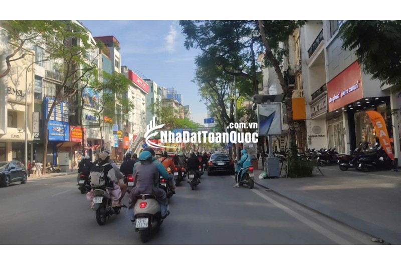 CHÍNH CHỦ BÁN GẤP NHÀ NGÕ 161 THÁI HÀ, MẶT TIỀN RỘNG 5,6M, 5 TẦNG + 1 TUM, OTO VÀO NHÀ