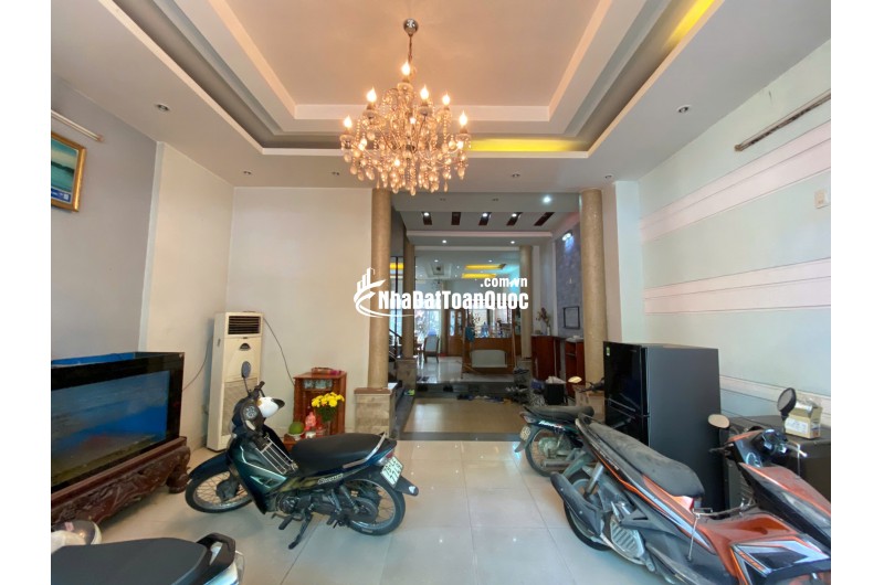 Nhà 4 Tầng Mặt Tiền Đường Đàm Quang Trung Có Dòng Tiền Bền Vững Tại Khu Đô Thị Phát Triển Nhất Nha Trang