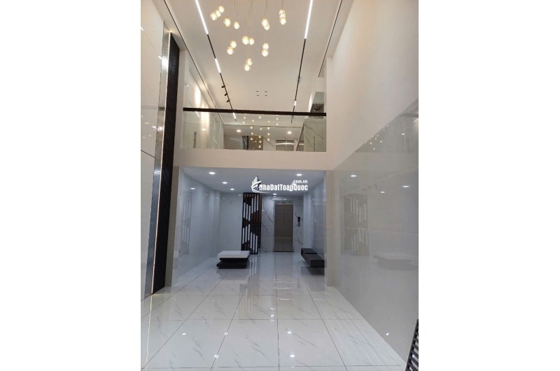 Mặt Tiền CXBH Quận 10, DT:4.5x15, T+5L Gái 18.5 tỷ TL