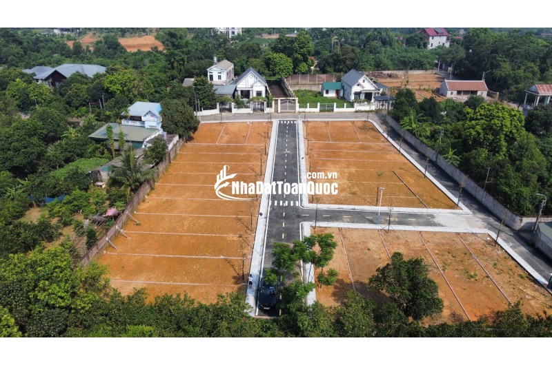 Bán nhanh lô đất vị trí vàng tại Hoà Lạc, dt 110m2, sẵn sổ full thổ cư, ngay QL21, khu CNC Hòa Lạc