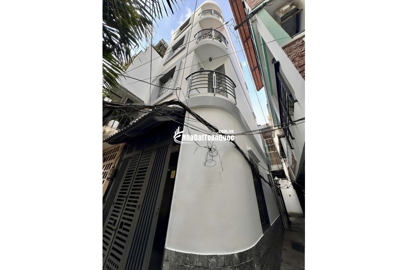 GÓC 2 HẺM NGUYỄN VĂN CỪ – NHÀ 3 TẦNG CHỈ 6.3 TỶ. LH: 0779351867 – 0764071867.