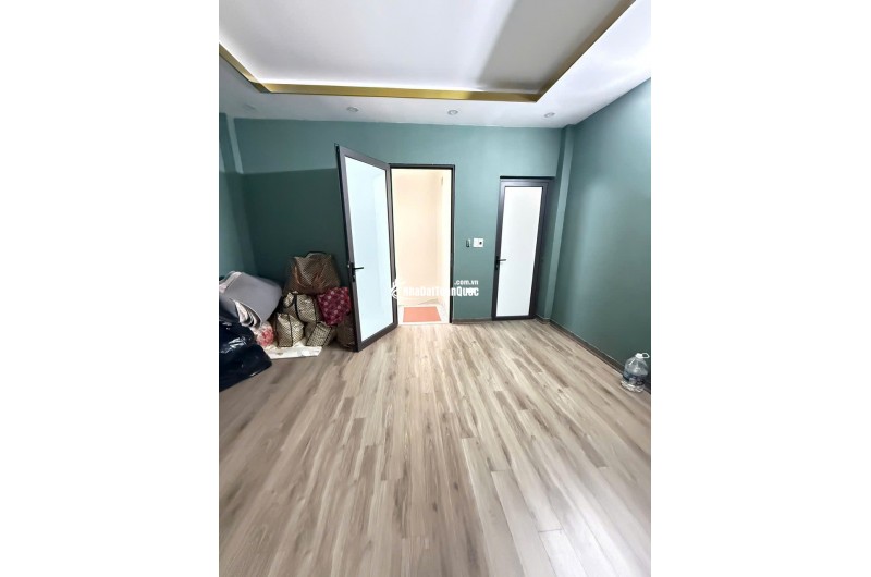 Bán nhà Lĩnh Nam – Hoàng Mai – Hà Nội – 32m2 – Mặt tiền 5m – 5 tầng – 3 ngủ - chào 6,8 tỷ.