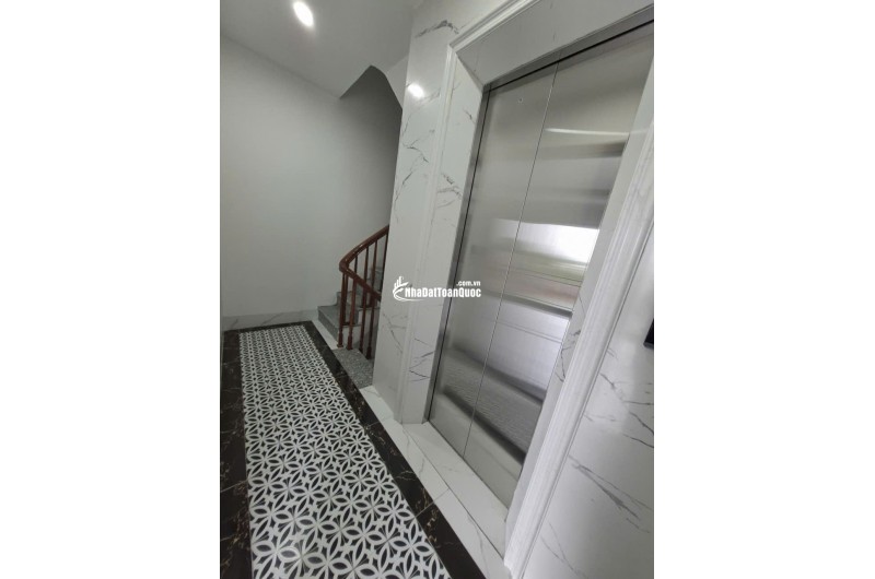 Bán nhà- Khuyến Lương- Hoàng Mai- 36m2- Lô góc - mặt tiền 4.8 m, 7 tầng thang máy – chào 8.2 tỷ