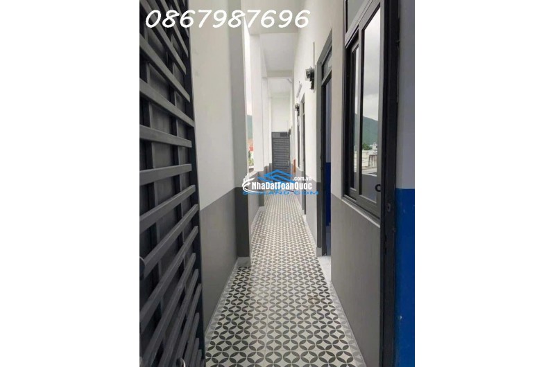 BÁN GẤP! NHÀ PHỐ 4 TẦNG 13 PHÒNG KINH DOANH, ĐANG HỢP ĐỒNG THUÊ DÒNG TIỀN ỔN ĐỊNH – VĨNH TRƯỜNG, NHA TRANG