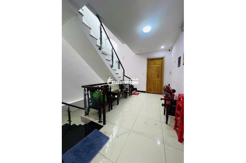 BÁN NHÀ MẶT TIỀN 12M, 90M2 5 TẦNG, KDC NAM HÙNG VƯƠNG - BÌNH TÂN