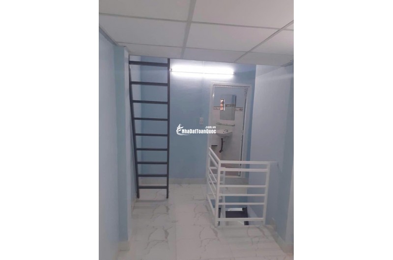 Nhà Quận 4 DTSD40m2 giá 1,590 tỷ Sổ Hồng