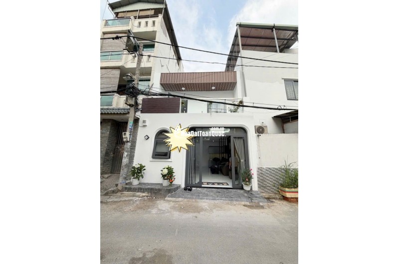 BÁN NHÀ 1/ ĐƯỜNG TÂY THẠNH, CÁCH 1 CĂN RA MT, 2 TẦNG ĐÚC MỚI 42M2 CHỈ 5.X TỶ. LH:0788671728.