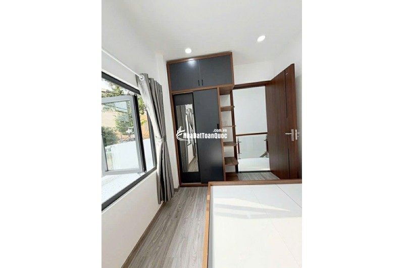 BÁN NHÀ 1/ ĐƯỜNG TÂY THẠNH, CÁCH 1 CĂN RA MT, 2 TẦNG ĐÚC MỚI 42M2 CHỈ 5.X TỶ. LH:0788671728.