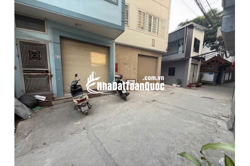 bán nhà lĩnh nam gần đường trường đại học, gàn chợ nhà 5 tầng