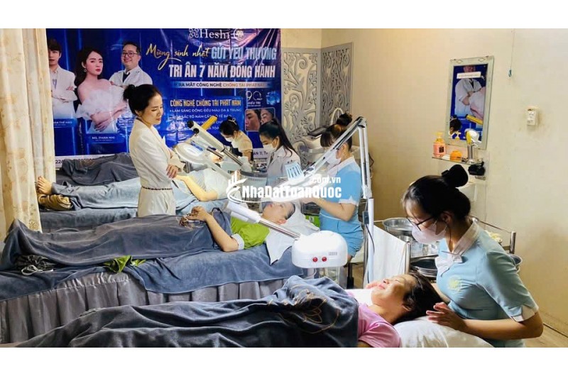 Spa Quận 11 cần sang nhượng Địa chỉ : 285 Lãnh Binh Thăng, p8, quận 11. Tphcm