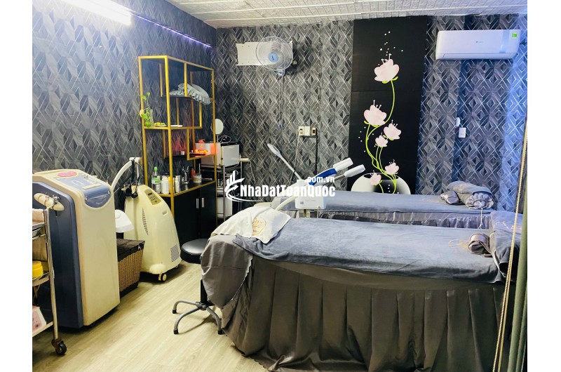 Spa Quận 11 cần sang nhượng Địa chỉ : 285 Lãnh Binh Thăng, p8, quận 11. Tphcm