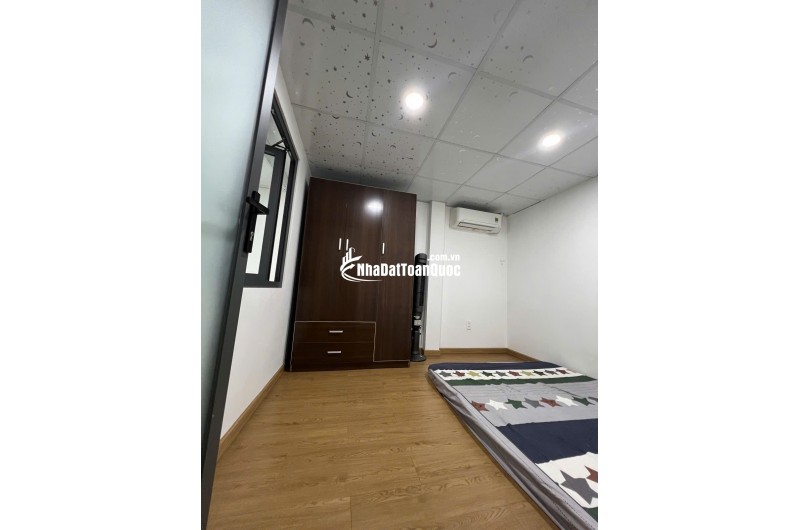 Nhà đẹp HXH vuông vức, 4x13m đường Nguyễn Hữu Tiến, cách nhà ga T3 chỉ 1km