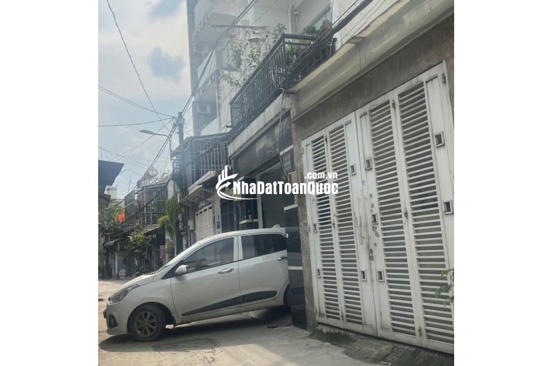 Nhà đẹp HXH vuông vức, 4x13m đường Nguyễn Hữu Tiến, cách nhà ga T3 chỉ 1km